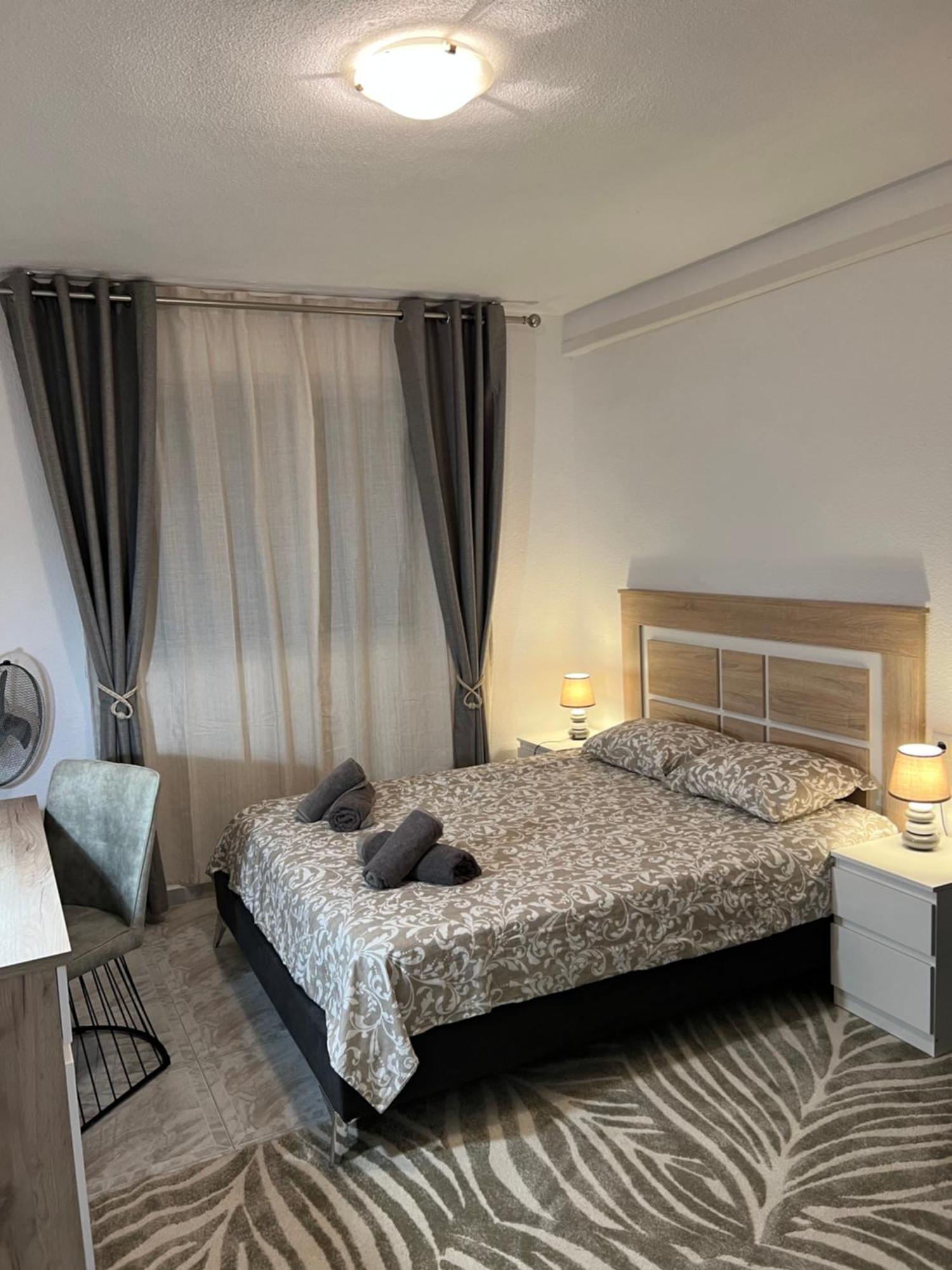 Sinforosa Park Apartments Τορεβιέχα Εξωτερικό φωτογραφία